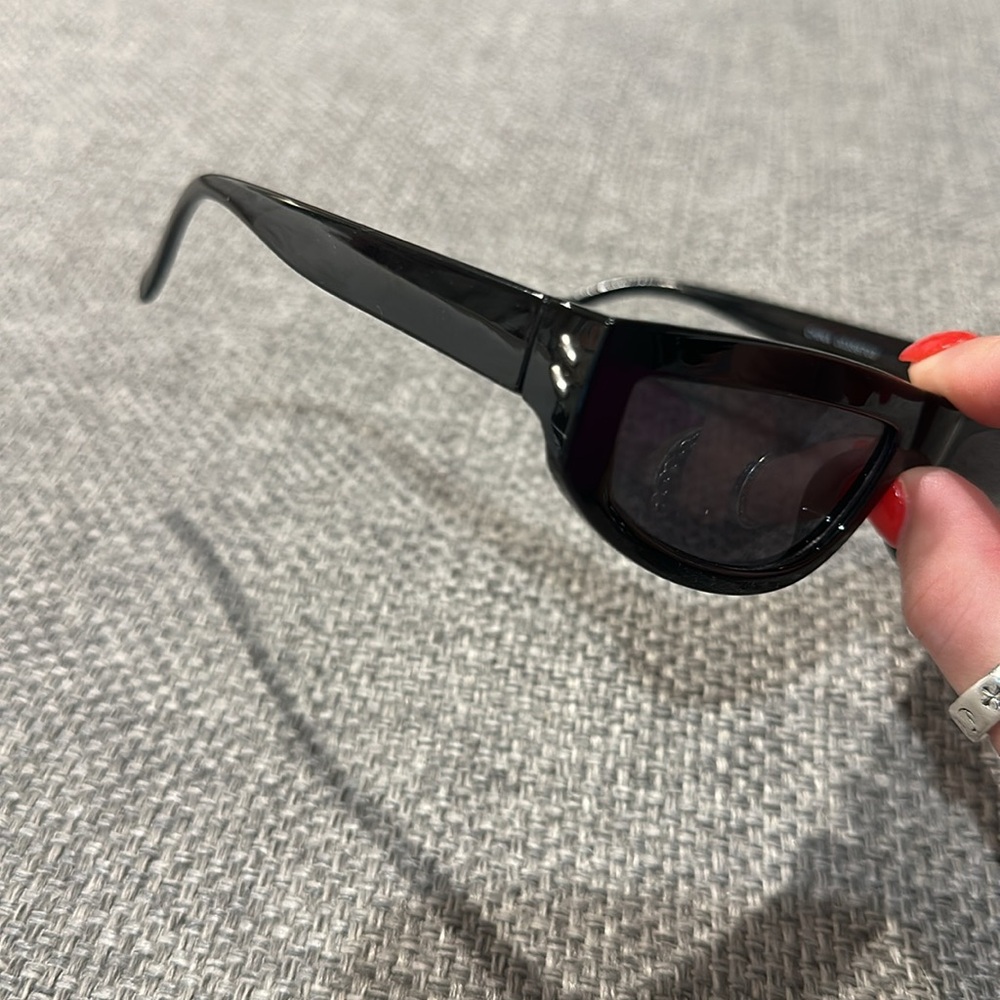 MOVING SALE Black Slim Rectangular Retro Sunglasses - Picture 7 of 7